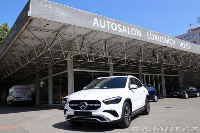 Mercedes-Benz GLA 180 PROGRESSIVE 100kW