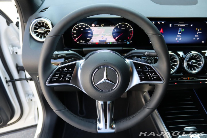 Mercedes-Benz GLA 180 PROGRESSIVE 100kW 2024