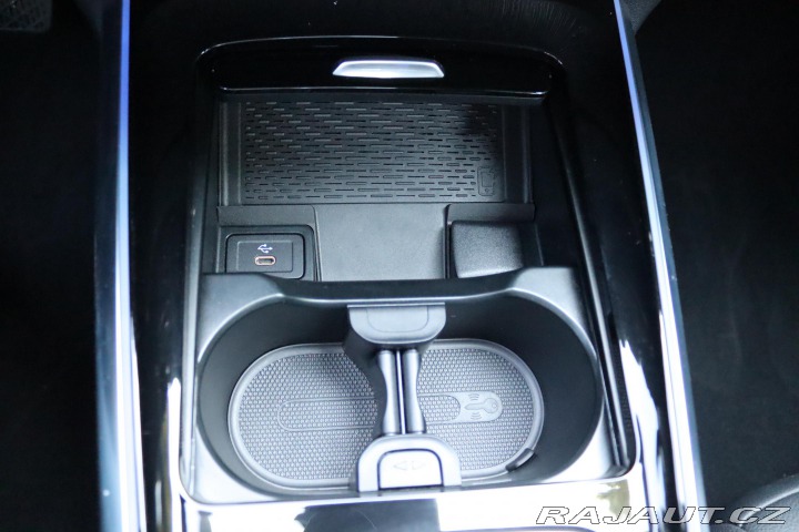 Mercedes-Benz GLA 180 PROGRESSIVE 100kW 2024