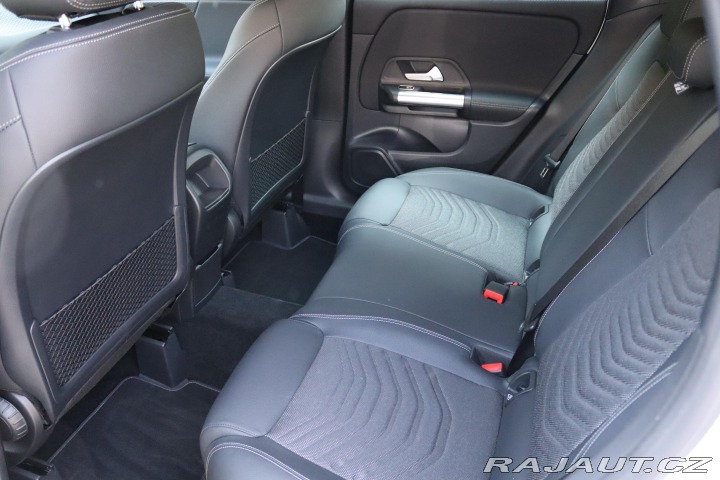 Mercedes-Benz GLA 180 PROGRESSIVE 100kW 2024