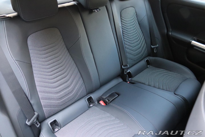 Mercedes-Benz GLA 180 PROGRESSIVE 100kW 2024