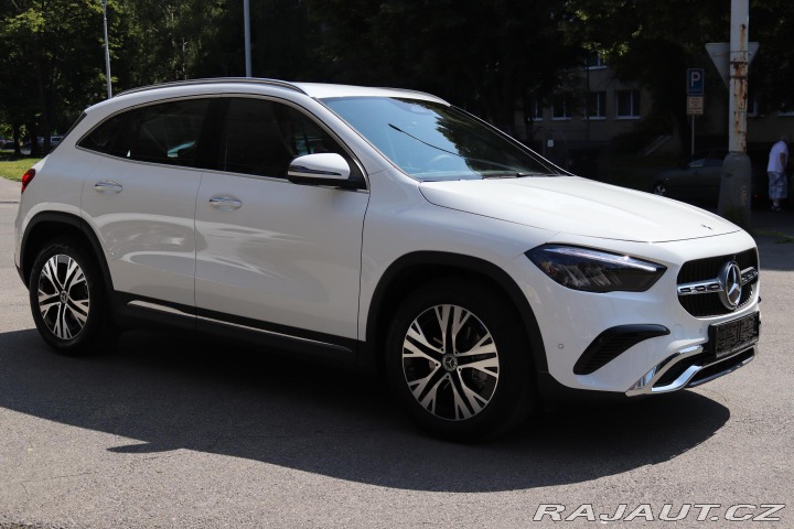 Mercedes-Benz GLA 180 PROGRESSIVE 100kW 2024