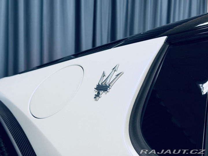 Maserati MC20 NOVITEC Bianco REZERVACE 2021