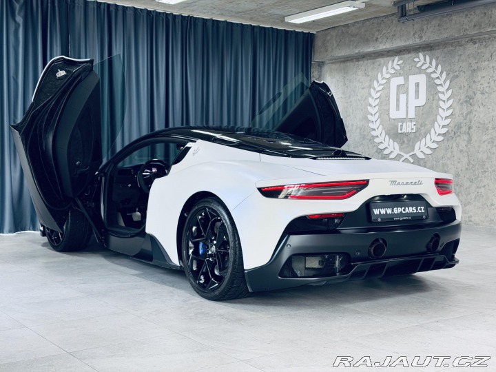 Maserati MC20 NOVITEC Bianco REZERVACE 2021