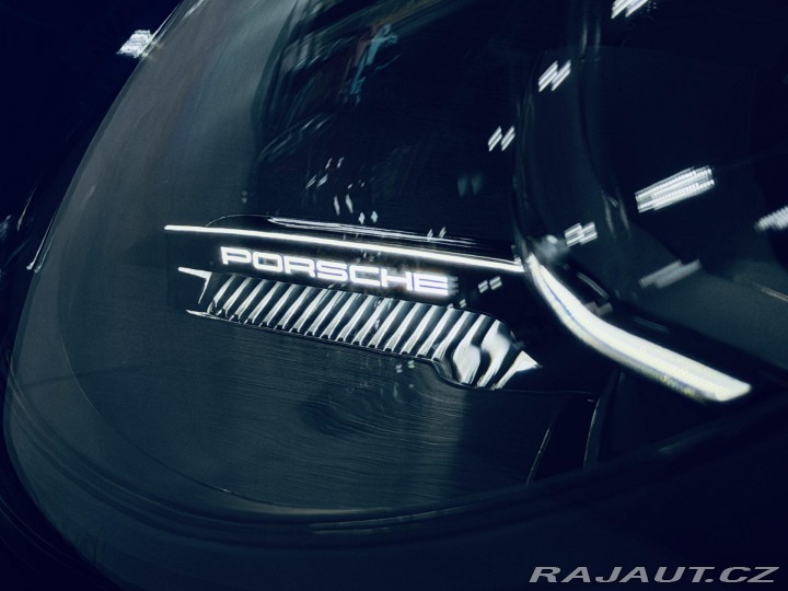 Porsche 911 992.2*CABRIO*CHRONO*ZÁRUK 2025