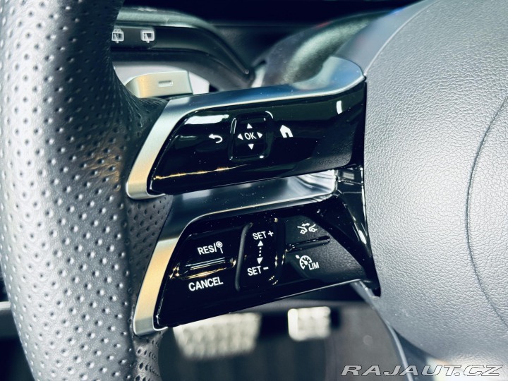 Mercedes-Benz GLB 200d*4M*AMG*OFF.ROAD*7MÍS 2024