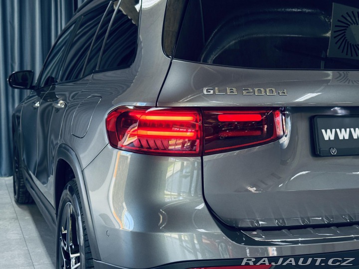 Mercedes-Benz GLB 200d*4M*AMG*OFF.ROAD*7MÍS 2024
