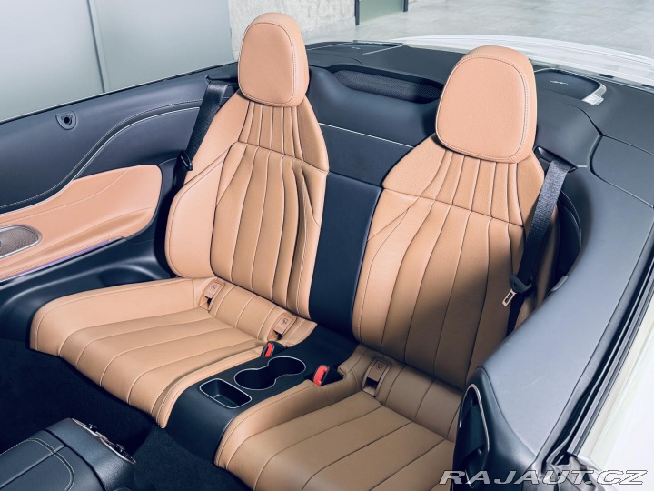 Mercedes-Benz CLE 300*AMG*4M*ZÁRUKA*CABRIO 2024