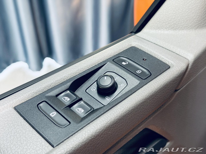 Volkswagen Transporter 2023