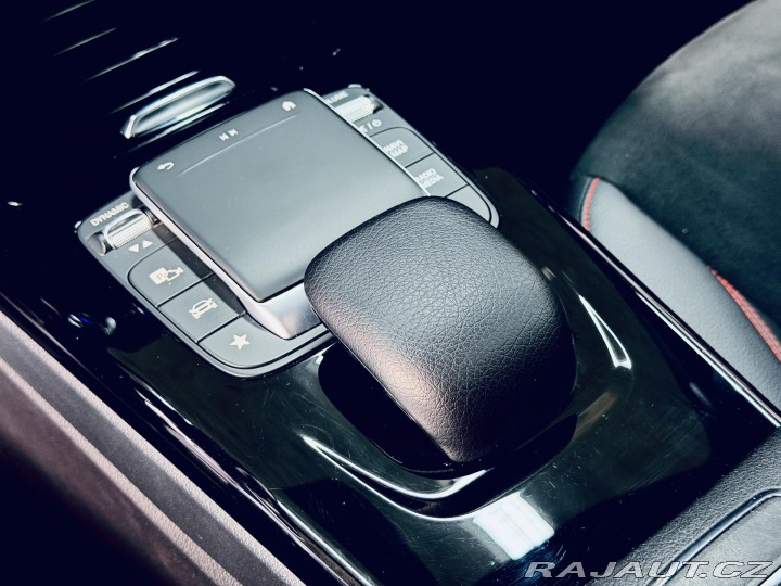 Mercedes-Benz CLA 200d*ZÁRUKA*PANO*KEYLESS* 2022