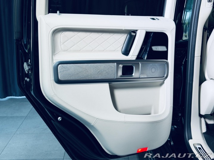 Mercedes-Benz G G 450d AMG SUPERIOR NEZ.T 2025