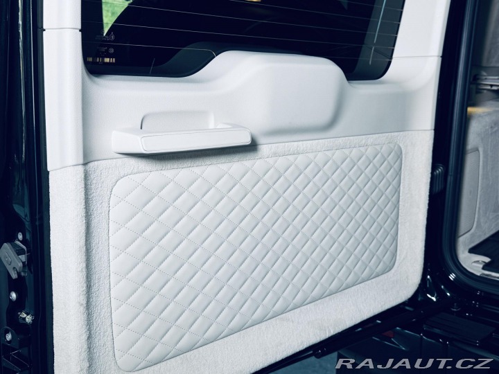 Mercedes-Benz G G 450d AMG SUPERIOR NEZ.T 2025
