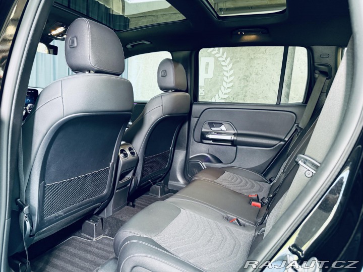 Mercedes-Benz GLB 200d*4M*PANO*ZÁRUKA*360 2024