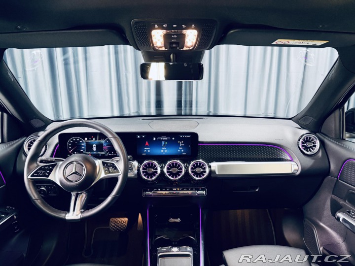 Mercedes-Benz GLB 200d*4M*PANO*ZÁRUKA*360 2024