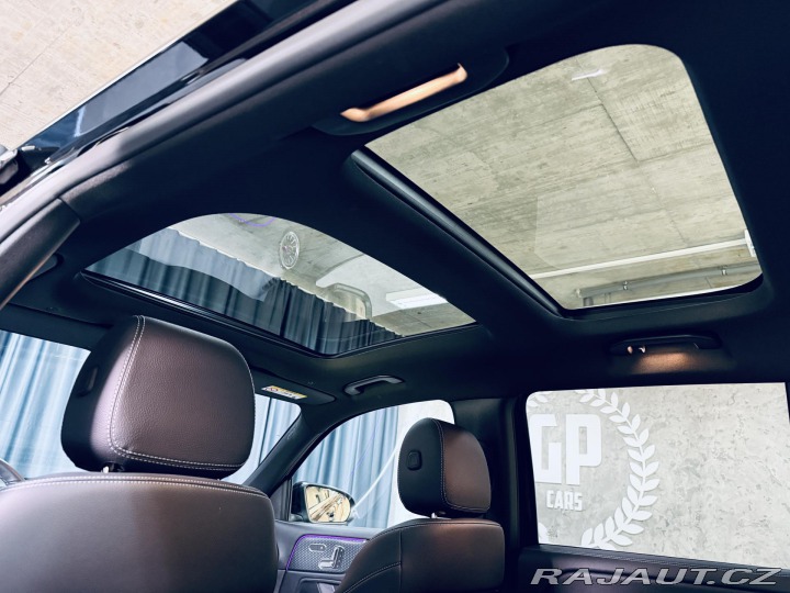 Mercedes-Benz GLB 200d*4M*PANO*ZÁRUKA*360 2024