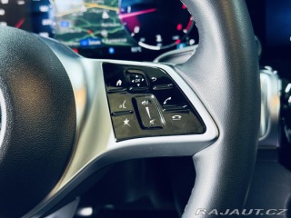 Mercedes-Benz GLB 200d*4M*PANO*ZÁRUKA*360 2024