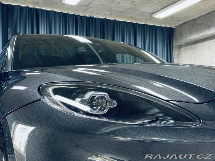 Aston Martin DBX 550*AIR*XENON.GREY*TOP 2021