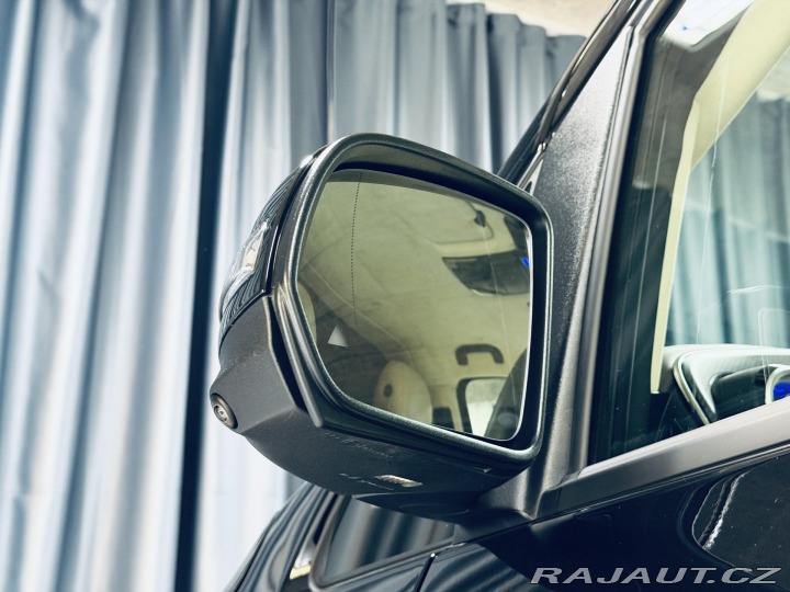 Mercedes-Benz V 300d*MAYBACH* 2025