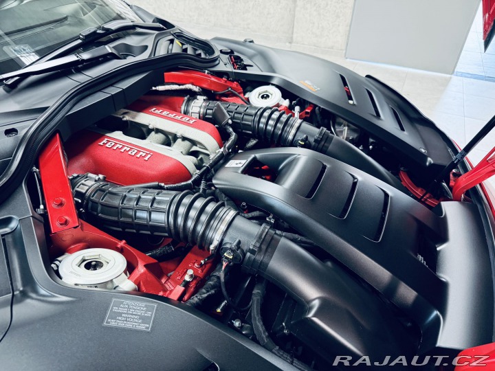 Ferrari Purosangue Carbon Ext.+Int. Rosso Ma 2025