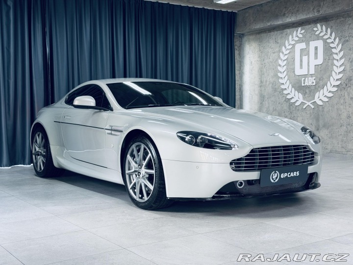 Aston Martin V8 Vantage 4.7L V8 2013