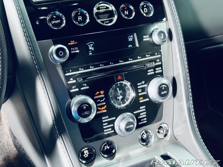 Aston Martin V8 Vantage 4.7L V8 2013
