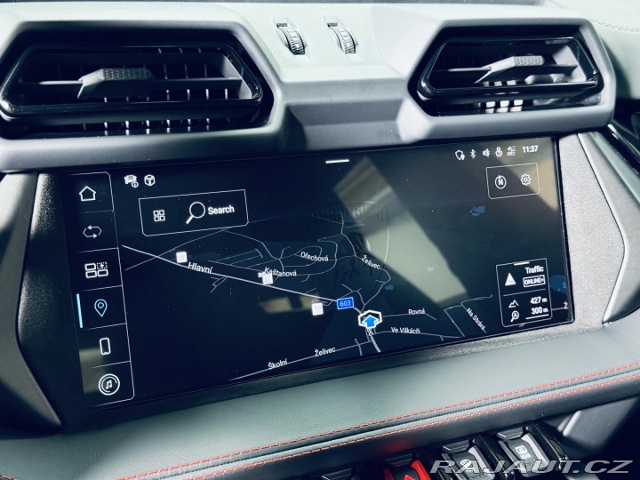 Lamborghini Urus SE*NOVÉ*MAT*AKRAPOVIC* 2025