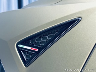 Lamborghini Urus SE*NOVÉ*MAT*AKRAPOVIC* 2025