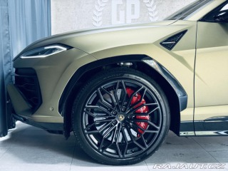 Lamborghini Urus SE*NOVÉ*MAT*AKRAPOVIC* 2025