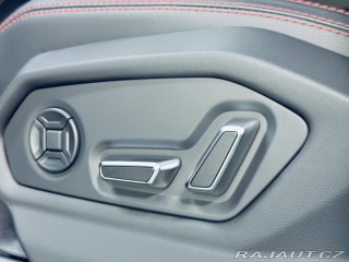Lamborghini Urus SE*NOVÉ*MAT*AKRAPOVIC* 2025