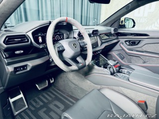 Lamborghini Urus SE*NOVÉ*MAT*AKRAPOVIC* 2025