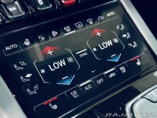 Lamborghini Urus SE*NOVÉ*MAT*AKRAPOVIC* 2025