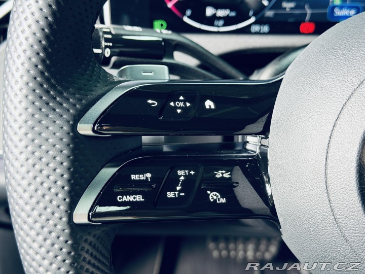 Mercedes-Benz E 4M*NEZ.TOP*NAPPA*ZÁR*AIR* 2024