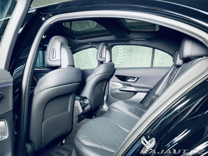 Mercedes-Benz E 4M*NEZ.TOP*NAPPA*ZÁR*AIR* 2024
