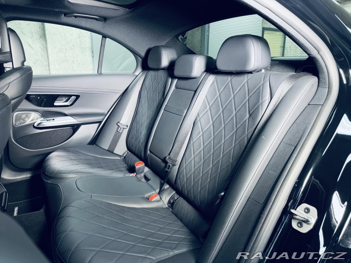 Mercedes-Benz E 4M*NEZ.TOP*NAPPA*ZÁR*AIR* 2024