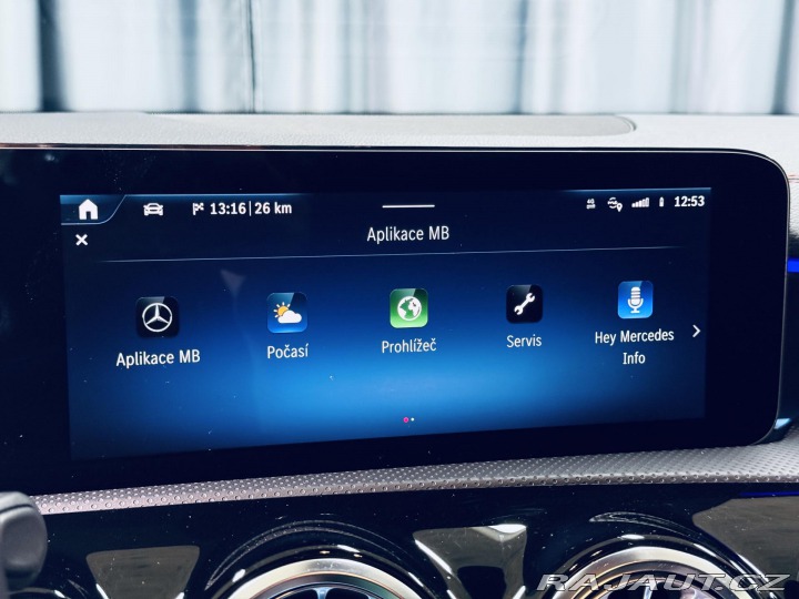 Mercedes-Benz CLA 180*AMG*KEYLESS*KAMERA*CZ 2023