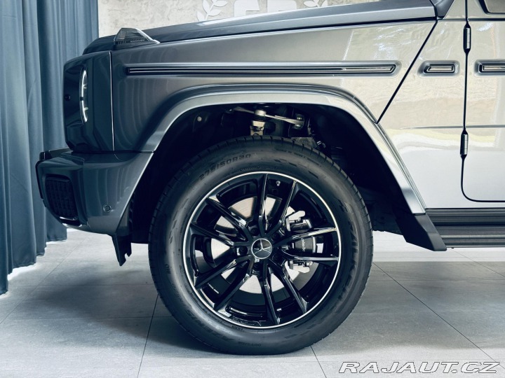 Mercedes-Benz G 450d AMG Night Masáže Taž 2025