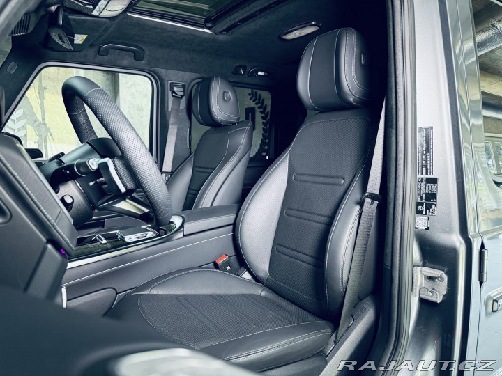 Mercedes-Benz G 450d AMG Night Masáže Taž 2025