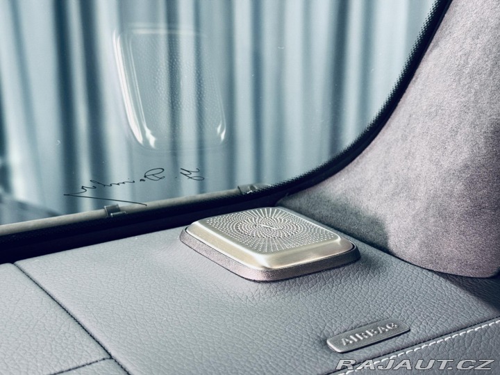 Mercedes-Benz G 450d AMG Night Masáže Taž 2025