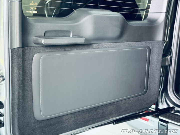 Mercedes-Benz G 450d AMG Night Masáže Taž 2025