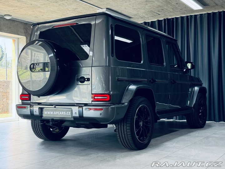 Mercedes-Benz G 450d AMG Night Masáže Taž 2025