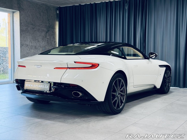 Aston Martin DB11 V12*5.2*B&O*360*TOP 2017