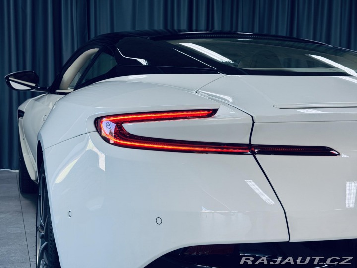 Aston Martin DB11 V12*5.2*B&O*360*TOP 2017