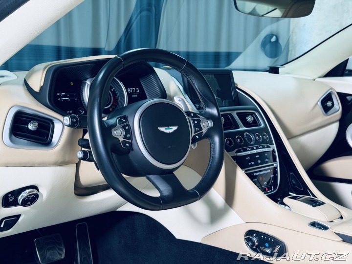 Aston Martin DB11 V12*5.2*B&O*360*TOP 2017