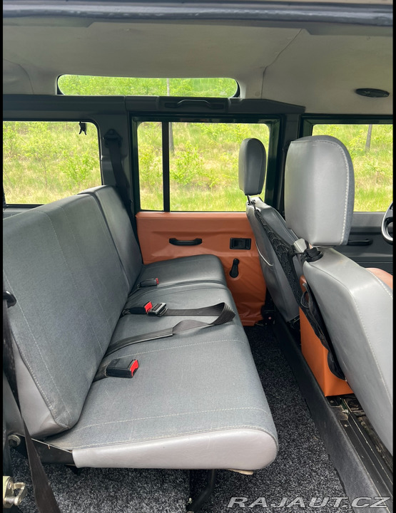 Land Rover Defender 2001