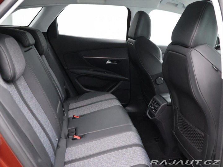 Peugeot 3008 1,5 HDi 96kW Allure CZ 2019