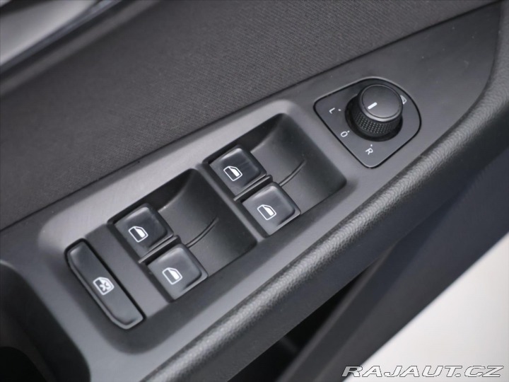 Seat Leon 1,4 TSI 92kW FR Style CZ 2015