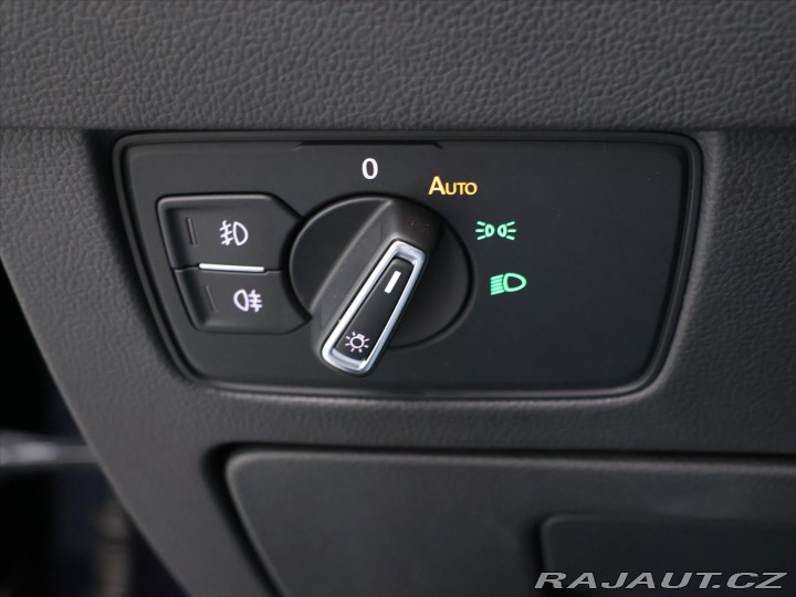 Volkswagen Passat 1,6 TDI LED Navi ACC 1.Ma 2015