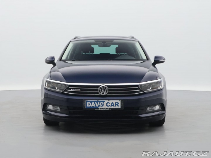 Volkswagen Passat 1,6 TDI LED Navi ACC 1.Ma 2015