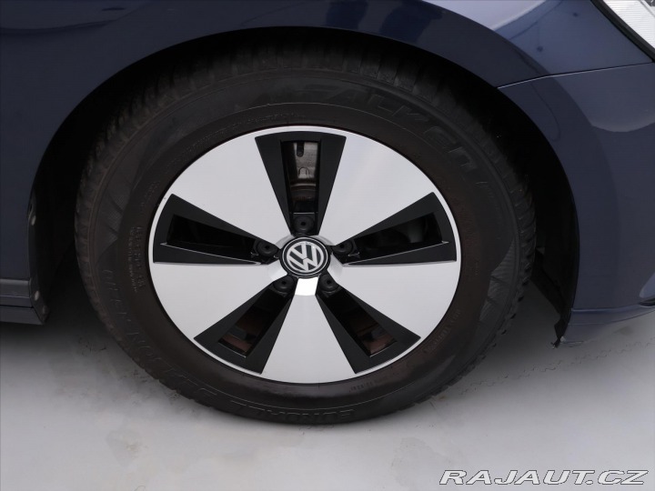 Volkswagen Passat 1,6 TDI LED Navi ACC 1.Ma 2015