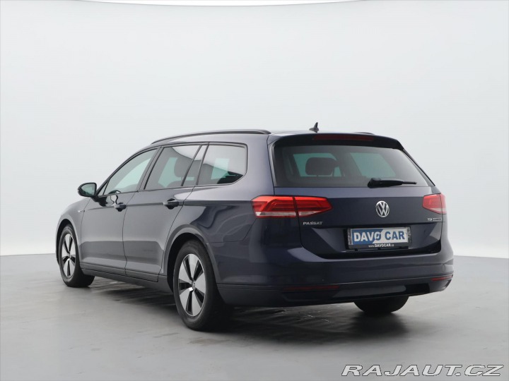 Volkswagen Passat 1,6 TDI LED Navi ACC 1.Ma 2015